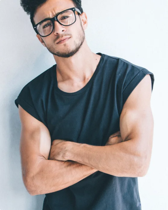 Timeless Beauty: Embrace White Brisk Elegance (2)L Black