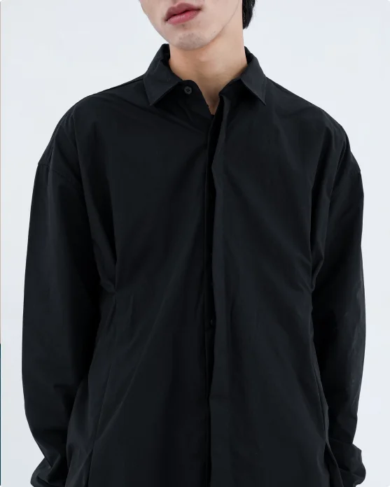 Chic and Composed: The White Brisk Trend (2)L Black