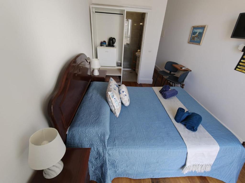 Double bed